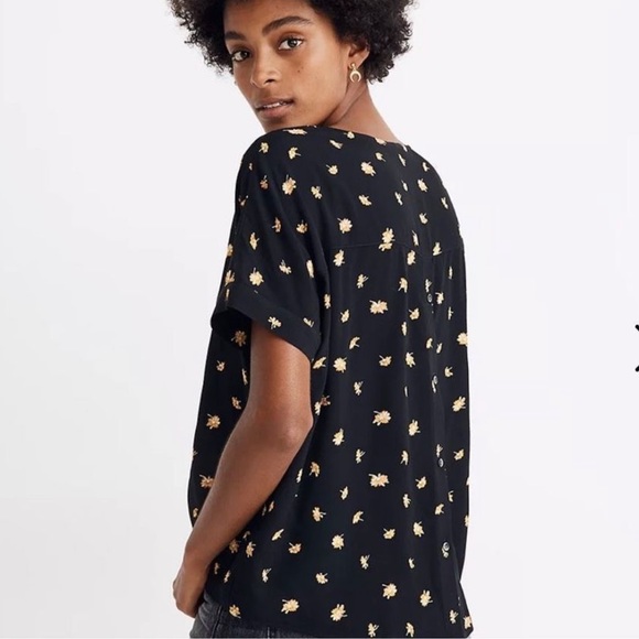Madewell Drapey V-Neck Button Back Top Black French Daisies Size S - Picture 2 of 15